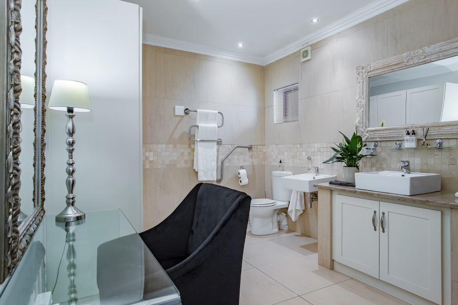 4 Bedroom Property for Sale in Franschhoek Western Cape